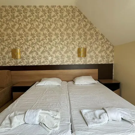 Apartment Bratanov Iris Studio *