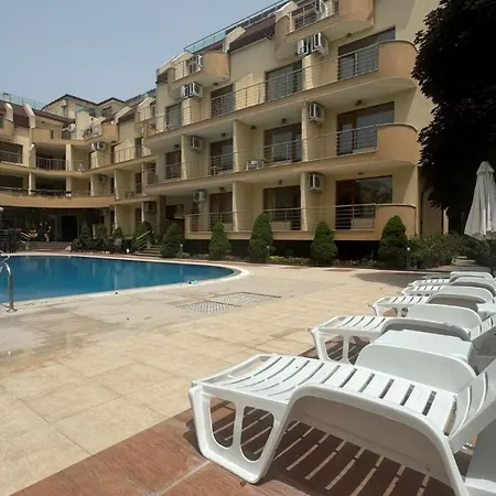 Bratanov Iris Studio Apartment